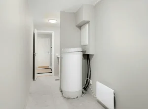 Hot Water Heaters Struggle in Illinois Winters