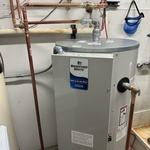 Water heater installed in Lake zurich home by urban plumbing technician